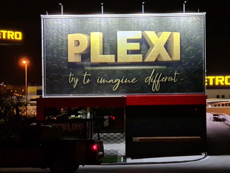 About Plexi